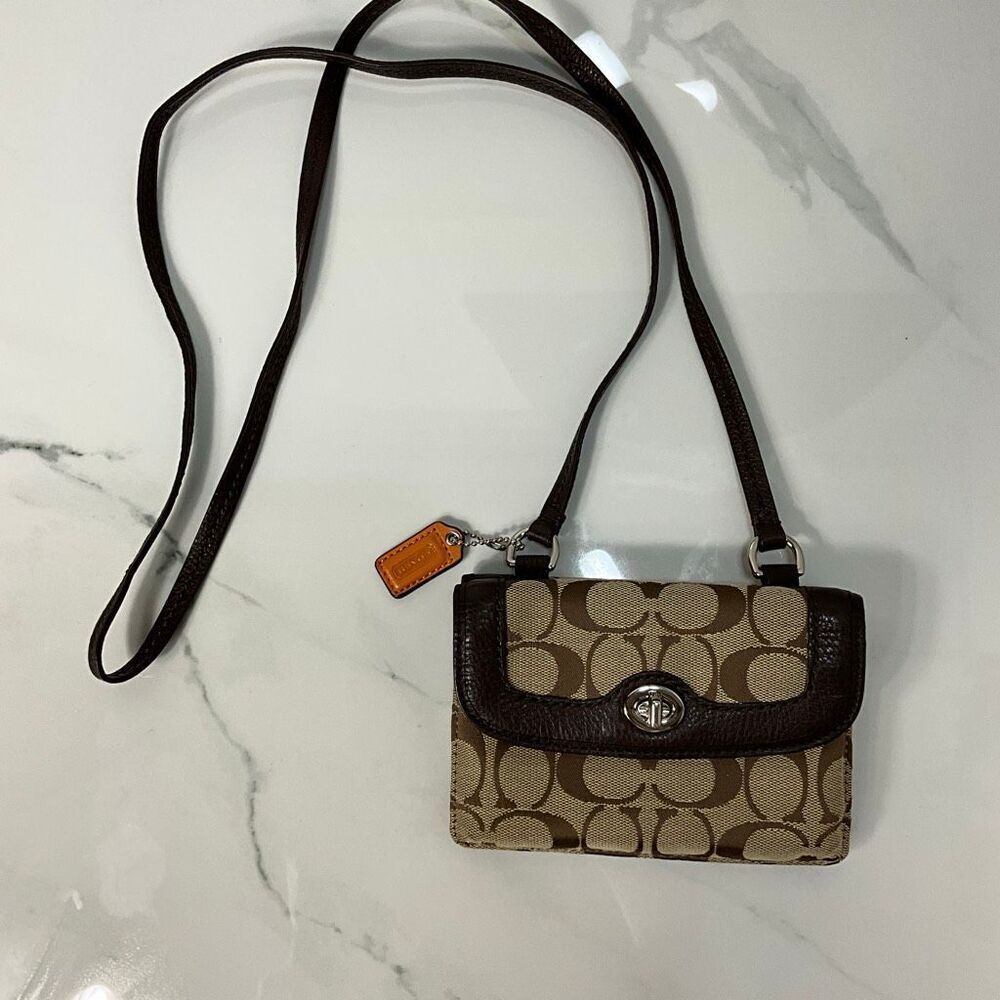 COACH Crossbody Wallet
